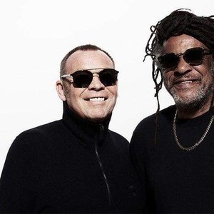 UB40 featuring Ali Campbell & Astro 的头像