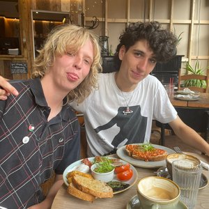 Troutflies 的头像