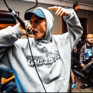 Trenchknife 的头像