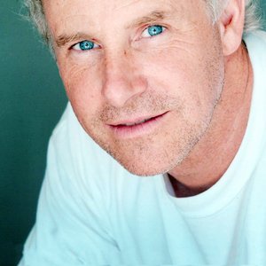 John Dossett 的头像
