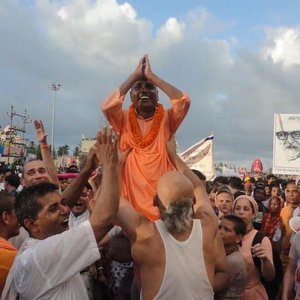 Srila B.N. Acharyya Maharaj 的头像