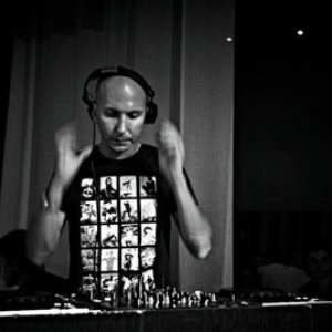 DJ Mishakov 的头像