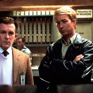 Anthony Heald 的头像