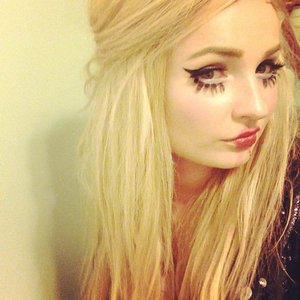 Kim Petras - Human Lyrics - Zortam Music