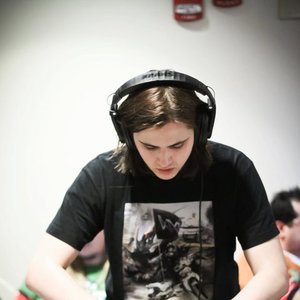 DJ Robbie 的头像