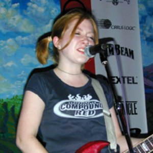 Elizabeth Elmore のアバター