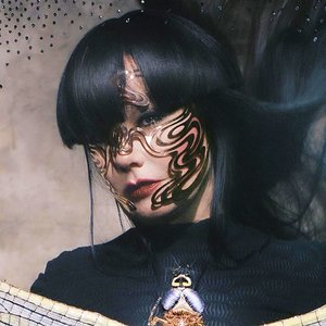 Björk için avatar