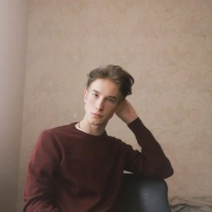 июльская оттепель 的头像