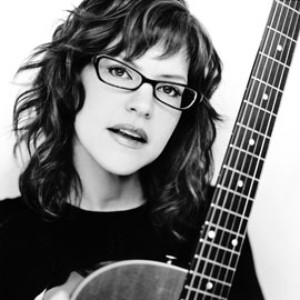 Lisa Loeb photo provided by Last.fm