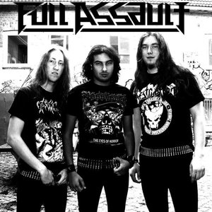 “Full Assault”的封面