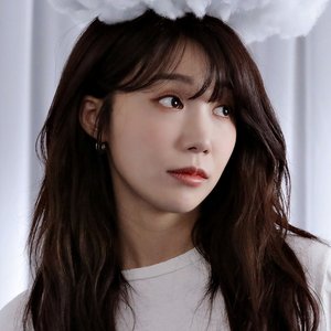 Jeong Eun Ji 的头像