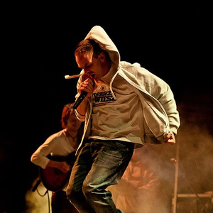 Łona photo provided by Last.fm