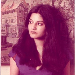 'Nazia Hassan' için resim