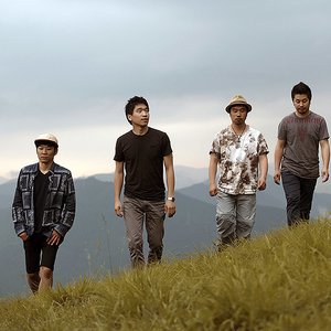 “공명”的封面