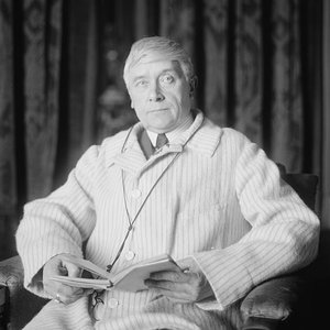Maurice Maeterlinck 的头像