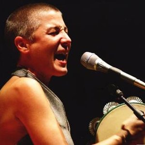 “Ajrú”的封面