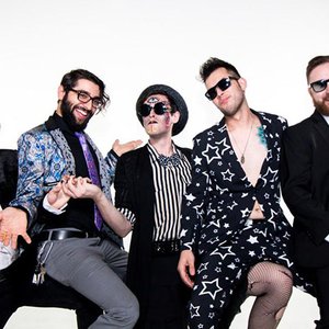 Will Wood & The Tapeworms 的头像