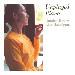 “Unplayed Piano”的封面