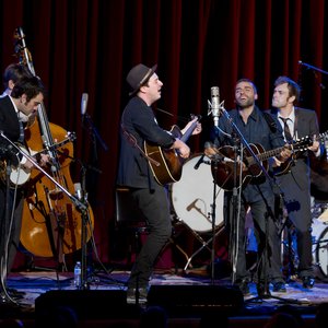 Marcus Mumford, Oscar Isaac & Punch Brothers 的头像