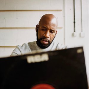 Аватар для DJ Spoony