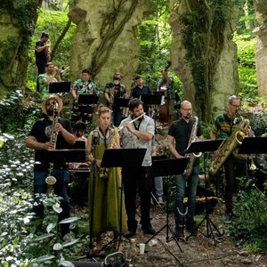 Jazzistra Orchestra 的头像