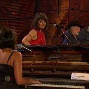 Willie Nelson [feat. Norah Jones] 的头像