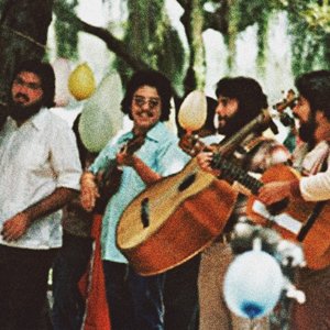 “Los Lobos del Este de Los Angeles”的封面