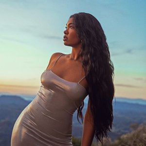 Amber Mark 的头像