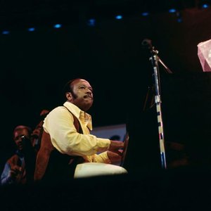 Les McCann Ltd. 的头像