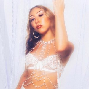 Taylor Belle 的头像