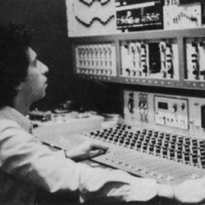 Ariel Kalma photo provided by Last.fm