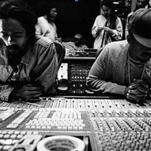 Nas & Damian Marley 的头像