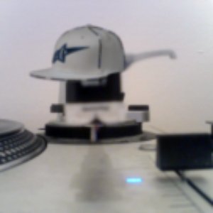 “Wraparound Sounds”的封面