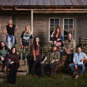 Ashley McBryde, Brandy Clark & Aaron Raitiere 的头像