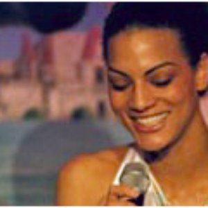 Alison Degbe & Alex B. Groove 的头像