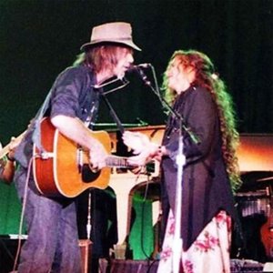 Neil Young & Nicolette Larson 的头像