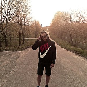 ЖидкоКристалический 的头像