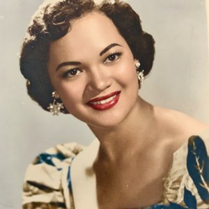 Sylvia La Torre 的头像