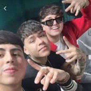Oscar Maydon, Junior H, Gabito Ballesteros 的头像