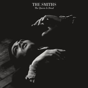 'The Queen Is Dead (Deluxe Edition)' için resim