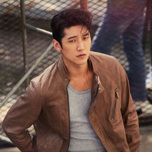 고은성 的头像