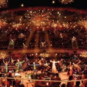Original Broadway Company of Natasha, Pierre & the Great Comet of 1812 的头像
