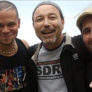 Zdjęcia dla 'Calle 13 Feat. Rubén Blades Y La Chilinga'