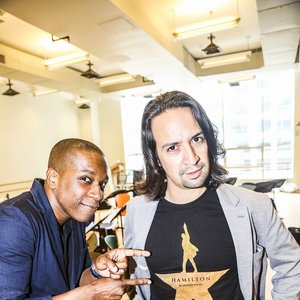 Leslie Odom, Jr. & Lin-Manuel Miranda 的头像