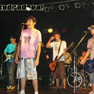 “Quadradoval”的封面