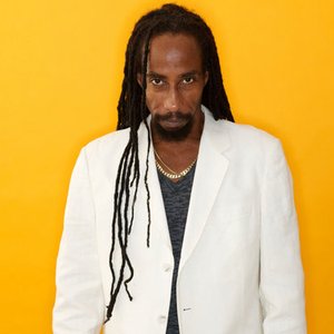 Gary Nesta Pine 的头像
