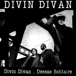 Divin Divan / Déesse Solitaire