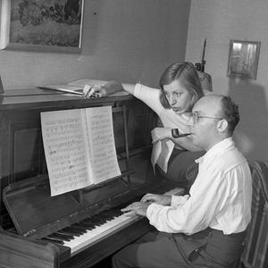 Kurt Weill photo provided by Last.fm