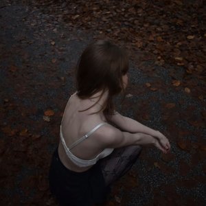 shooting her - Single