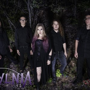 Vrylnia 的头像